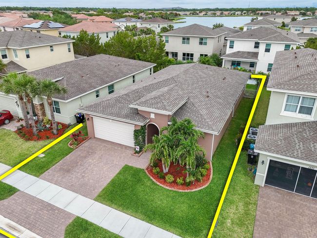 1277 Leonardo Cir, House other with 3 bedrooms, 2 bathrooms and null parking in Port Saint Lucie FL | Image 36