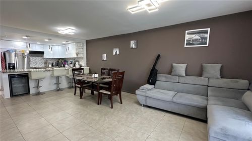 apt-642-1801 S Ocean Dr, Hallandale Beach, FL, 33009-4947 | Card Image