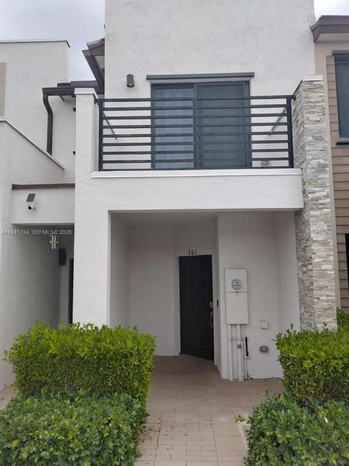 361 Ne 208th Ter, Miami, FL, 33179-2219 | Card Image