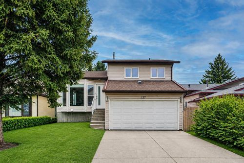 127 Woodstock Rd Sw, Calgary, AB, T2W5W3 | Card Image