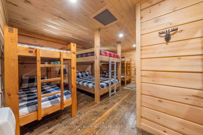 1099 Bunny Trail, House other with 6 bedrooms, 2 bathrooms and 10 parking in Dunchurch ON | Image 50