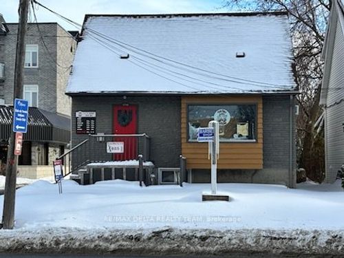 {{alt}} | Card Image