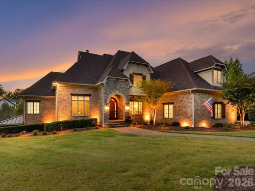 1526 Hawkstone Dr, Waxhaw, NC, 28173-7453 | Card Image