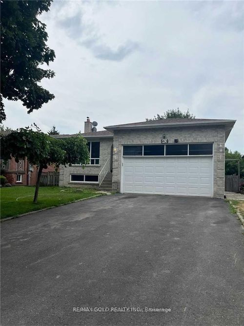 43 Moore St, Brampton, ON, L6X1V2 | Card Image