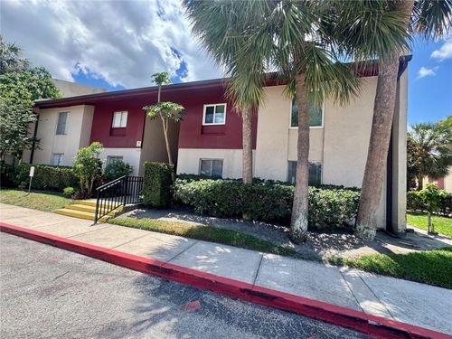 45-8601 Huron Court, TAMPA, FL, 33614 | Card Image