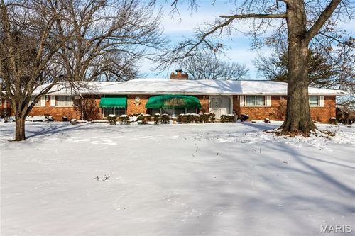 41 Harneywold Dr, Saint Louis, MO, 63136-2401 | Card Image