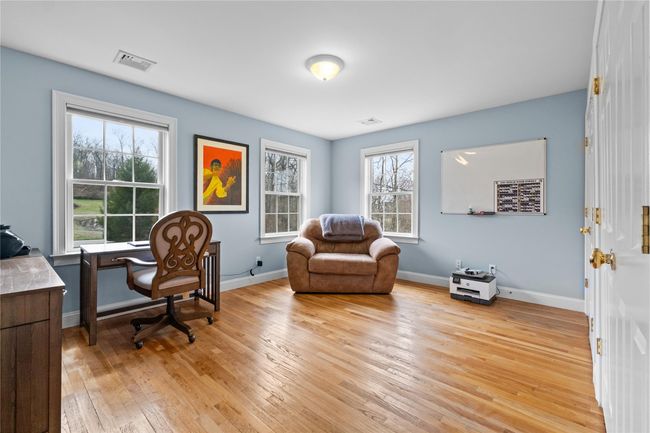 Bedroom currently being used as an office | Image 17