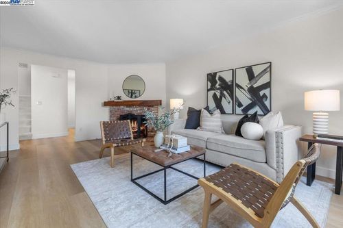 8351 Mulberry Pl, Dublin, CA, 94568-1270 | Card Image
