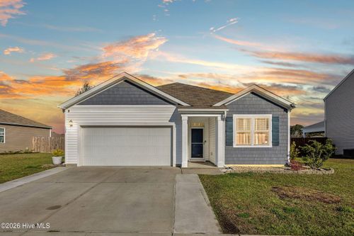 124 Tributary Cir, Wilmington, NC, 28401-7012 | Card Image