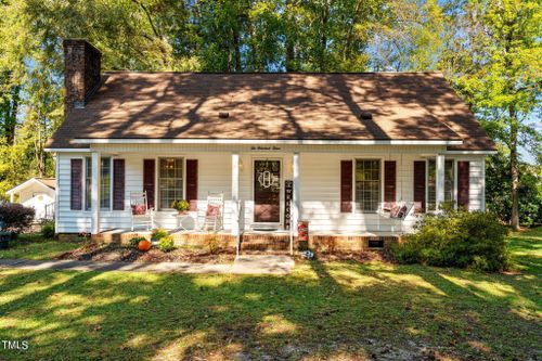 203 Maple Drive, Erwin, NC, 28339 | Card Image