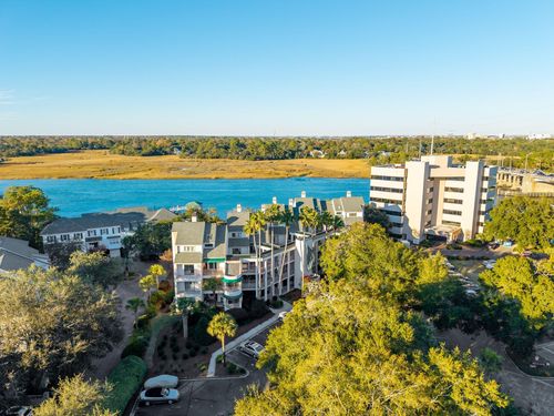 apt-9-150 Wappoo Creek Dr, Charleston, SC, 29412-2140 | Card Image