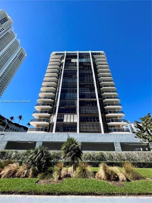 apt-207-6423 Collins Ave, Miami Beach, FL, 33141-4640 | Card Image