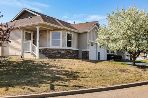 2 Janko Close, Red Deer, AB, T4P3X1 | Card Image