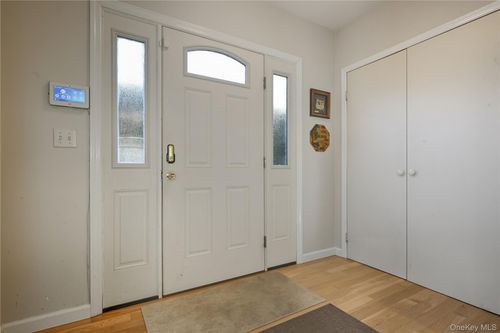 8 Burton Ave, Woodmere, NY, 11598-1720 | Card Image