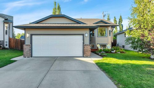 46 Lexington Close, Lacombe, AB, T4L2J3 | Card Image
