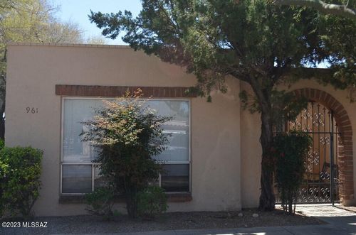 961 N Via Terrado, Tucson, AZ, 85710 | Card Image