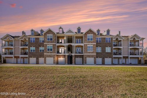 203-10204 Overlook Meadows Pl, Louisville, KY, 40291-5296 | Card Image
