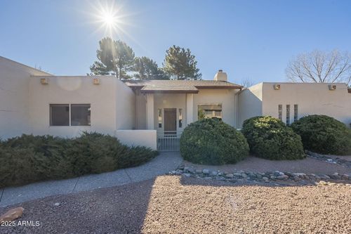 130 Fairway Oaks Ln, Sedona, AZ, 86351-8835 | Card Image