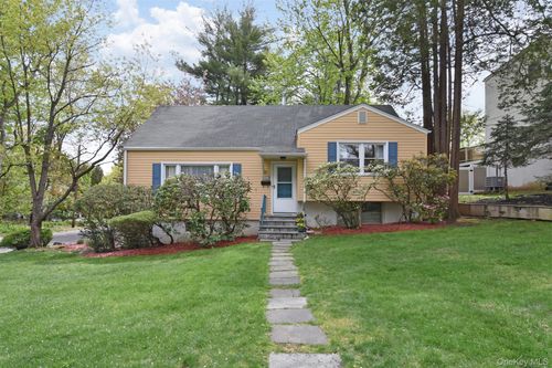 1 Summit St, White Plains, NY, 10607 | Card Image