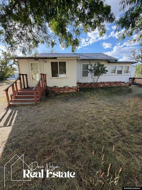 48 N 3rd Ave, Mills, WY, 82604-2460 | Card Image