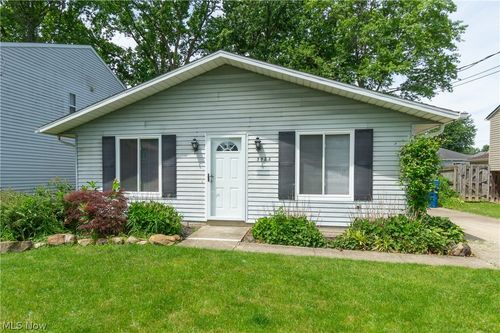 5922 Albert Ave, North Ridgeville, OH, 44039-1684 | Card Image