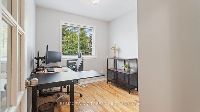 7 Fletcher Crt, House other with 5 bedrooms, 3 bathrooms and 3 parking in Guelph ON | Image 19