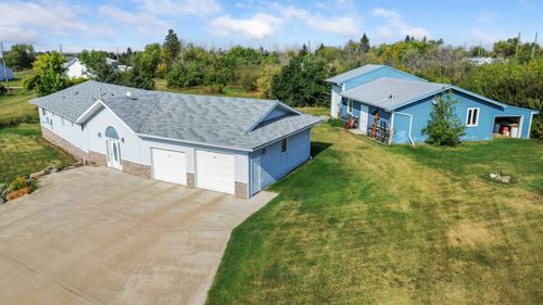 6 Drake Street, Fleet, AB, T0C0X0 | Card Image