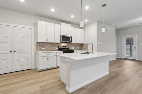 18746 Timber Glen Dr, Montgomery, TX, 77316-3337 | Card Image