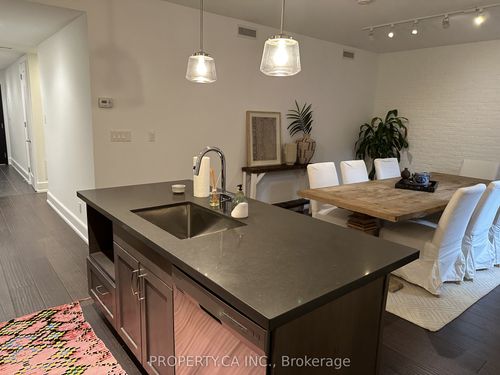 02-28 Madison Ave, Toronto, ON, M5R2S1 | Card Image