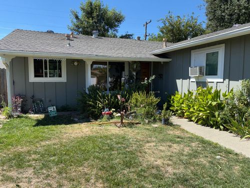 1045 Milton St, West Sacramento, CA, 95605-2228 | Card Image