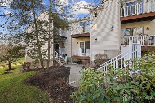 176 Potomac Dr, Basking Ridge, NJ, 07920-3196 | Card Image