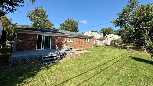 23050 Glenmoor Hts, Farmington Hills, MI, 48336-3532 | Card Image