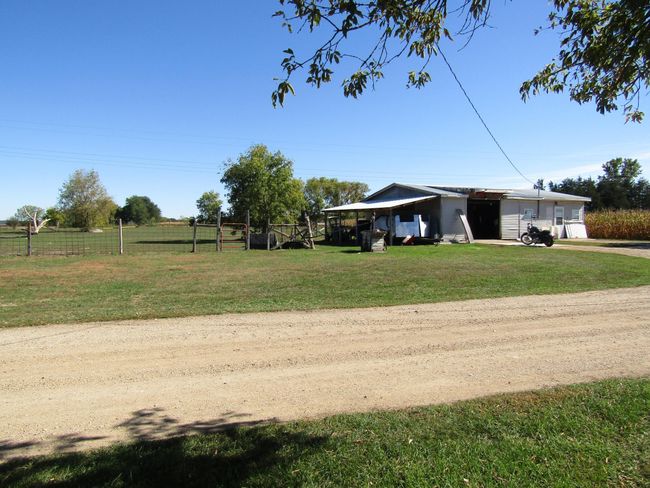 Shop & Pasture | Image 31