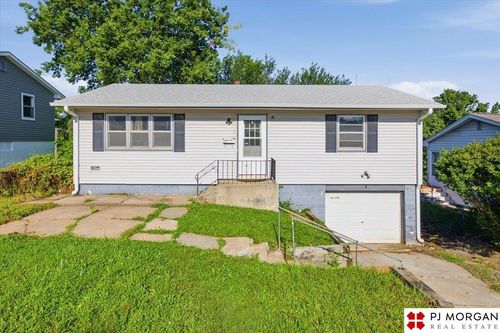 4906 N 61st Street, Omaha, NE, 68104 | Card Image