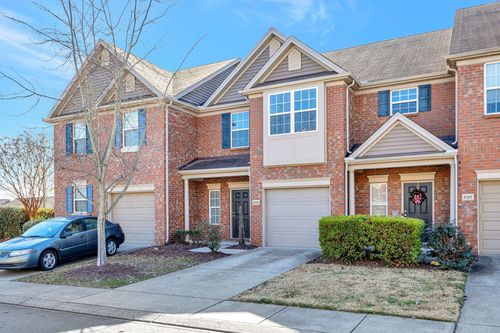 8103 Valley Oak Dr, Brentwood, TN, 37027-8360 | Card Image