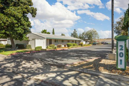 apt-20-201 Woodrow Ave, Modesto, CA, 95350-1102 | Card Image