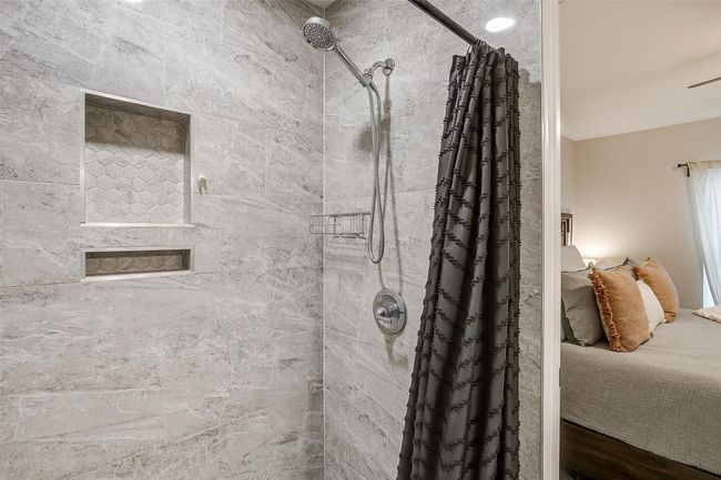 3212 San Marcus Ave, House other with 4 bedrooms, 2 bathrooms and null parking in Dallas TX | Image 15