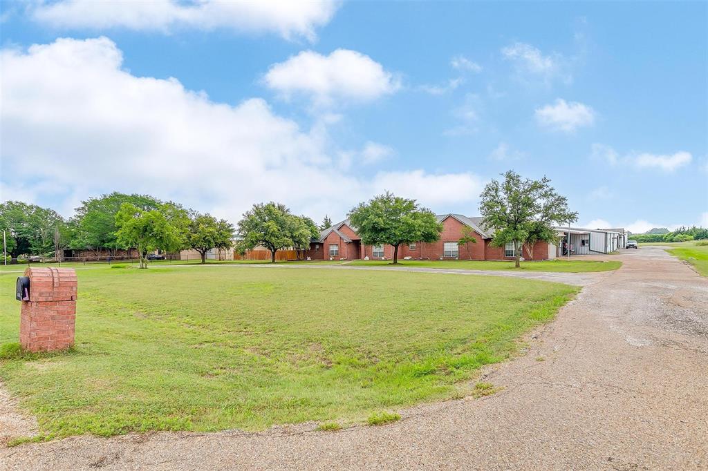 Mulberry Ln, Midlothian, TX 76065