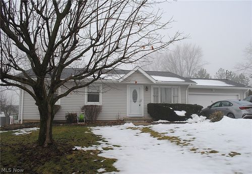 876 Hadcock Rd, Brunswick, OH, 44212-2617 | Card Image