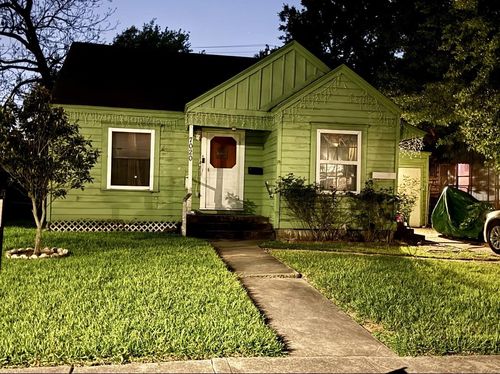 7020 Narcissus Street, Houston, TX, 77087 | Card Image