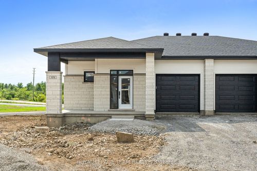 1076 Moore Street, Brockville, ON, K6V7N1 | Card Image