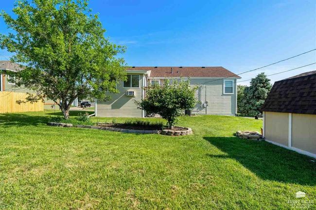 1920 Apache Dr, House other with 3 bedrooms, 3 bathrooms and null parking in Junction City KS | Image 32
