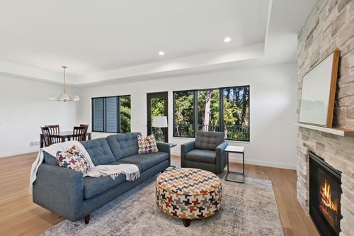 620 Greenvale Ave W, Northfield, MN, 55057-1536 | Card Image