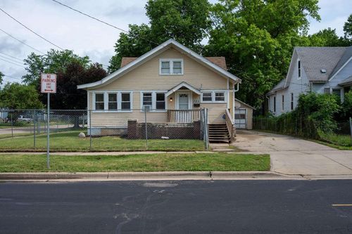 725 St Lawrence Avenue, Beloit, WI, 53511 | Card Image