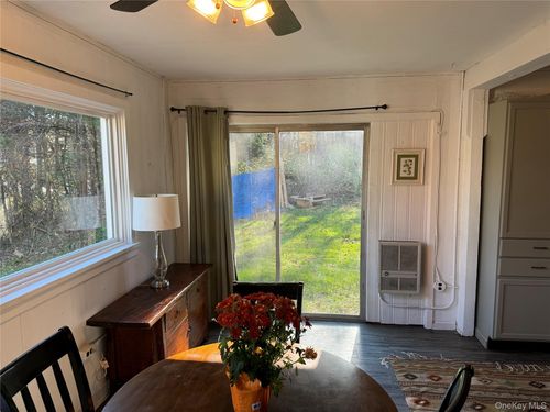 359 Masten Rd, Pleasant Valley, NY, 12569-7329 | Card Image