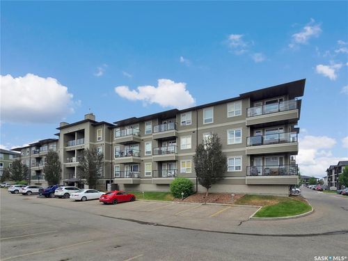 5212-110 Willis Cres, Saskatoon, SK, S7T0N5 | Card Image