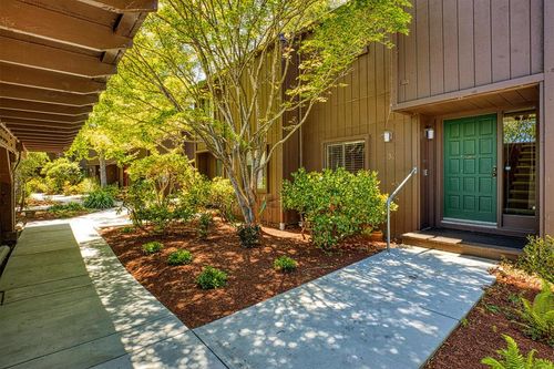 138 Tree Frog Ln, Santa Cruz, CA, 95060-4856 | Card Image