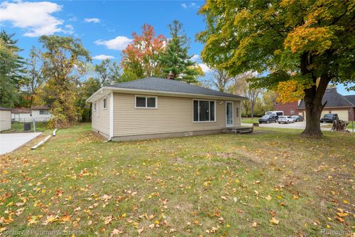 25616 W 10 Mile Rd, Southfield, MI, 48033-2928 | Card Image