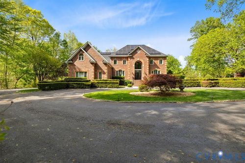 402 Rivers Bend Cir, Chester, VA, 23836-2558 | Card Image