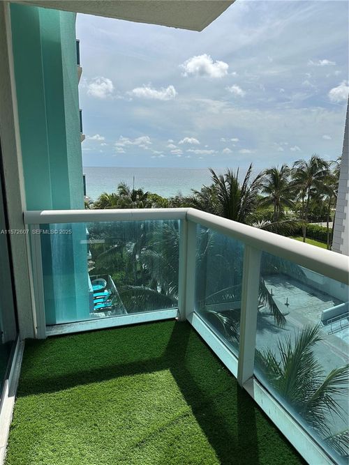 524-9201 Collins Ave, Surfside, FL, 33154-3060 | Card Image